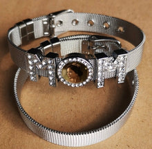 Load image into Gallery viewer, Mom bracelet
