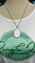 Load image into Gallery viewer, Oval Necklace
